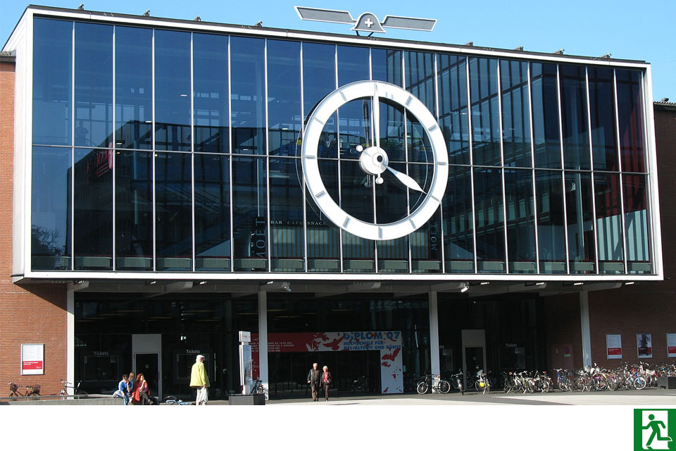 Messehalle Basel Notbeleuchtung Fluchtweg